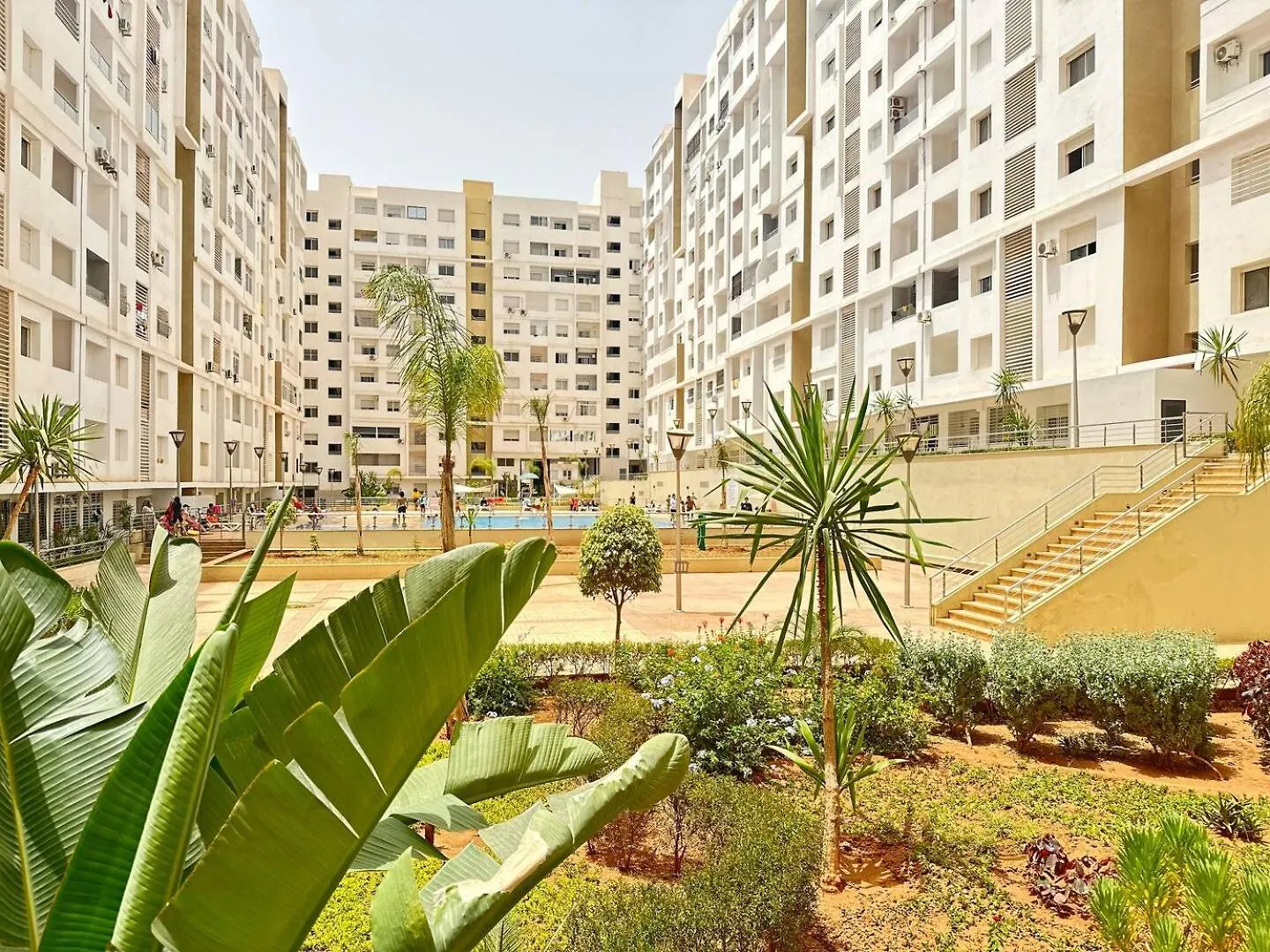 Poolside Comfort , Balcony View , Near Marina & Souk El Had Agadir